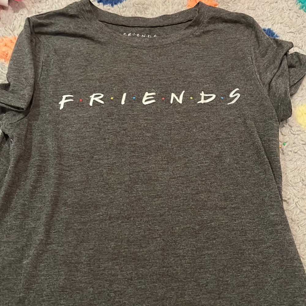friends tee!